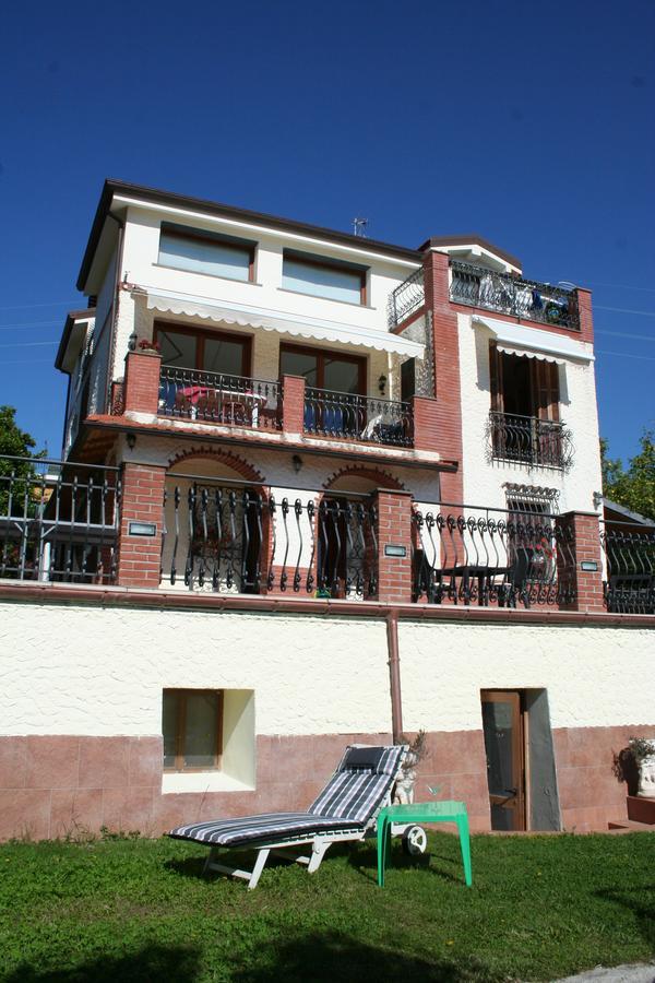 La Dolce Vita Taggia Exterior foto